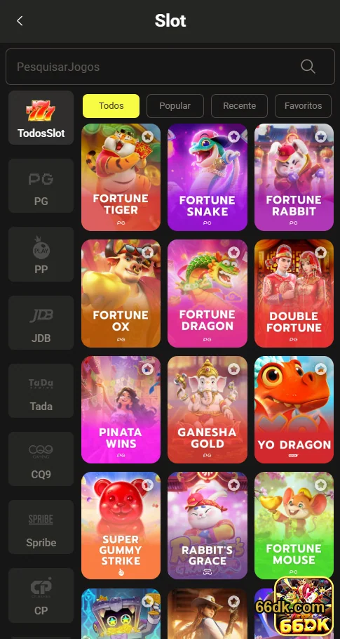 Usuário acessando cassino mobile no 66dk.com